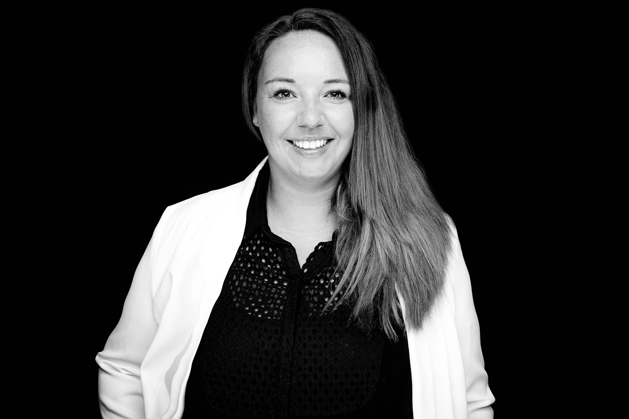 Export x3 Headshots Manuela04700 Bearbeitet 3 Headshots Manuela 2